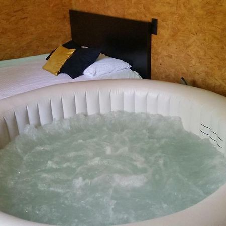 Cabane Zen كورباي إيسون المظهر الخارجي الصورة